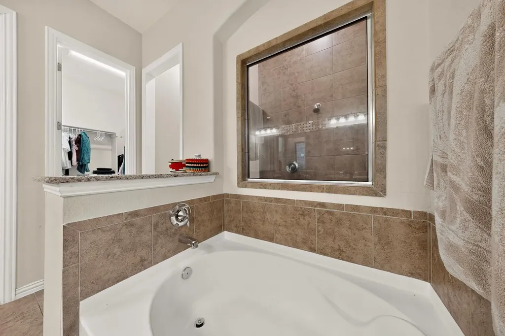 100 Orvieto Cove Liberty Hill TX 78642