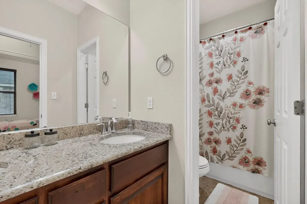 100 Orvieto Cove Liberty Hill TX 78642
