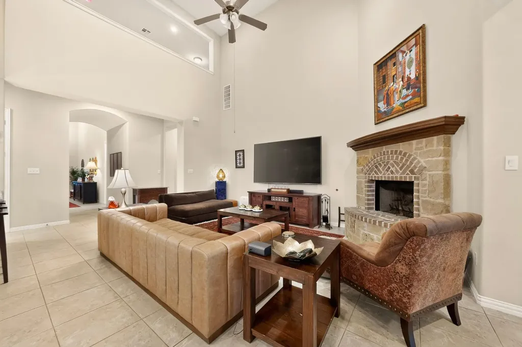 100 Orvieto Cove Liberty Hill TX 78642