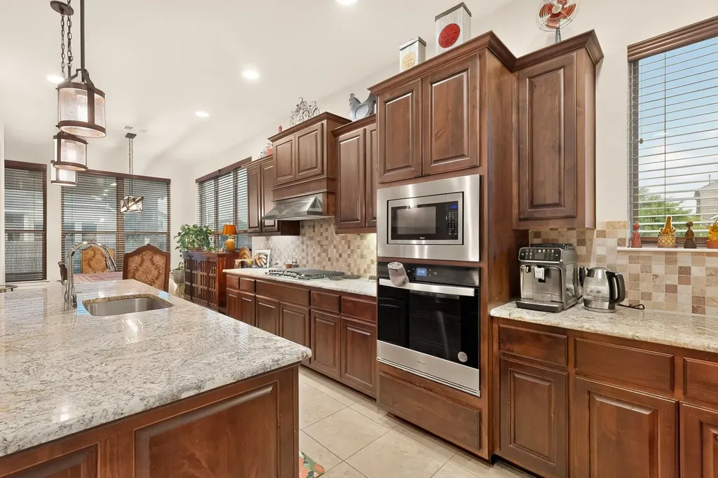 100 Orvieto Cove Liberty Hill TX 78642