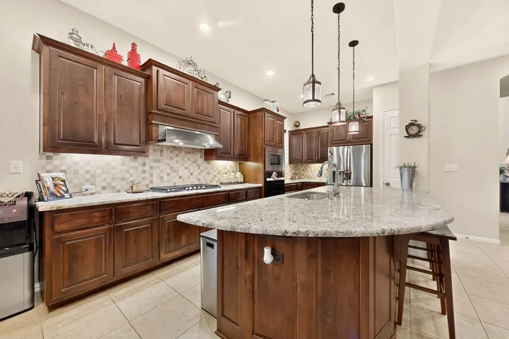 100 Orvieto Cove Liberty Hill TX 78642