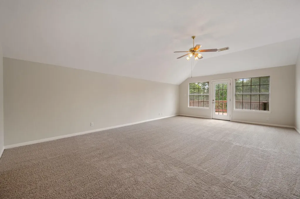 10004 Scull Creek Drive Austin TX 78730