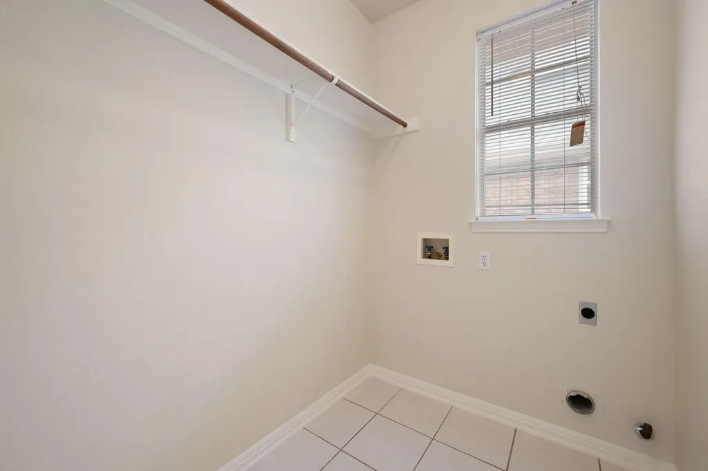 10004 Scull Creek Drive Austin TX 78730