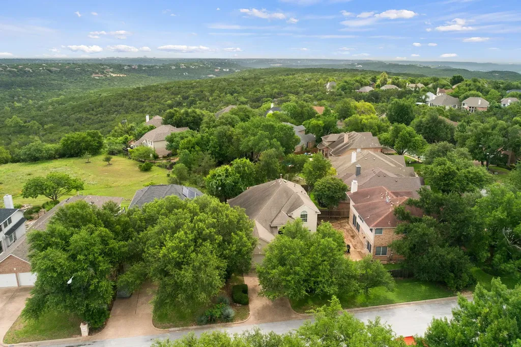 10004 Scull Creek Drive Austin TX 78730