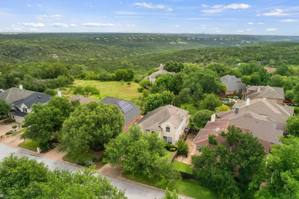 10004 Scull Creek Drive Austin TX 78730