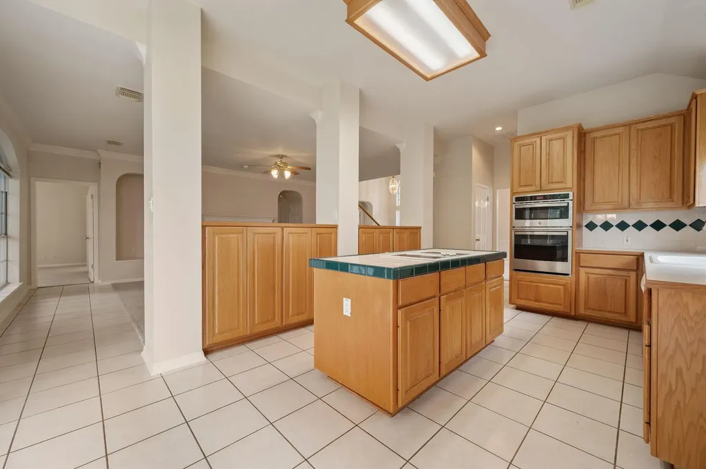 10004 Scull Creek Drive Austin TX 78730