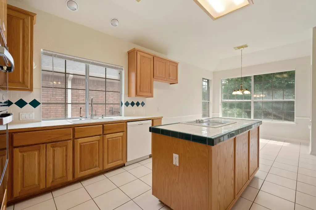 10004 Scull Creek Drive Austin TX 78730