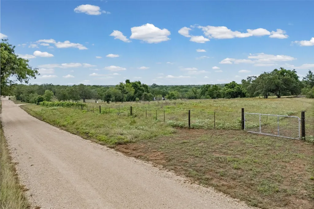 000 Oil Field Road Lockhart TX 78644