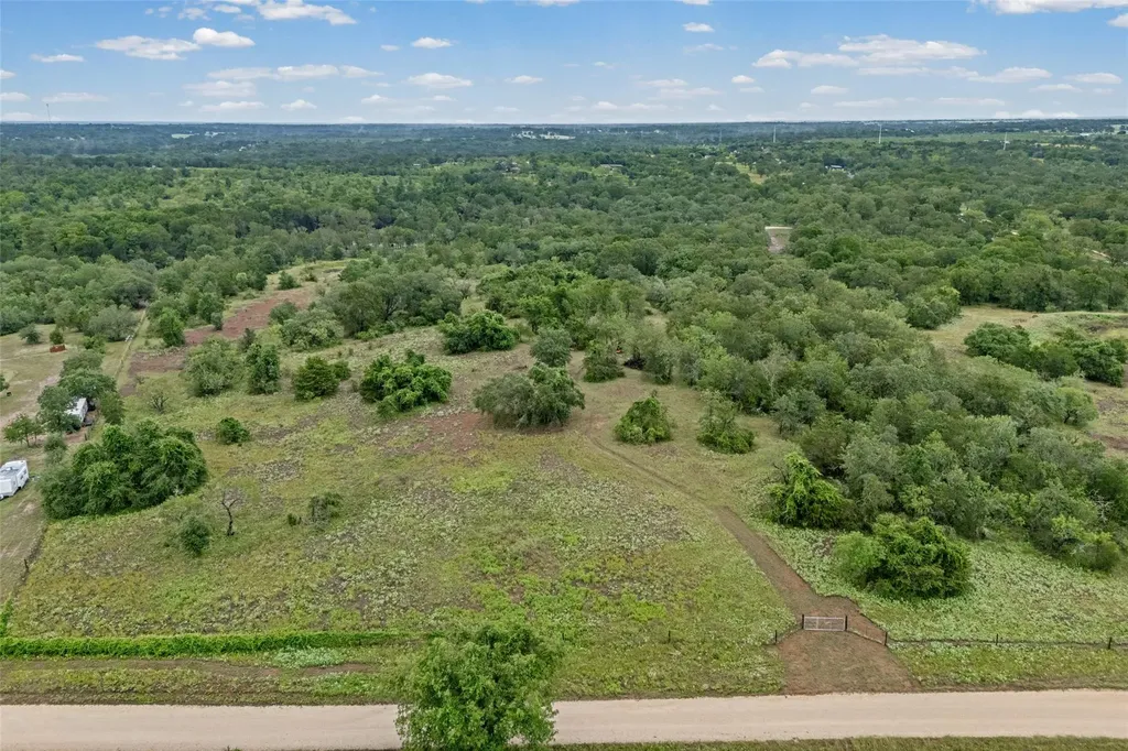 000 Oil Field Road Lockhart TX 78644