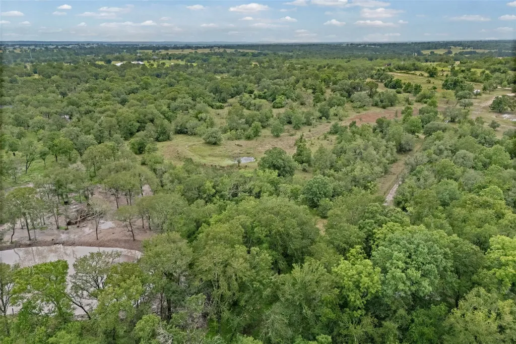000 Oil Field Road Lockhart TX 78644