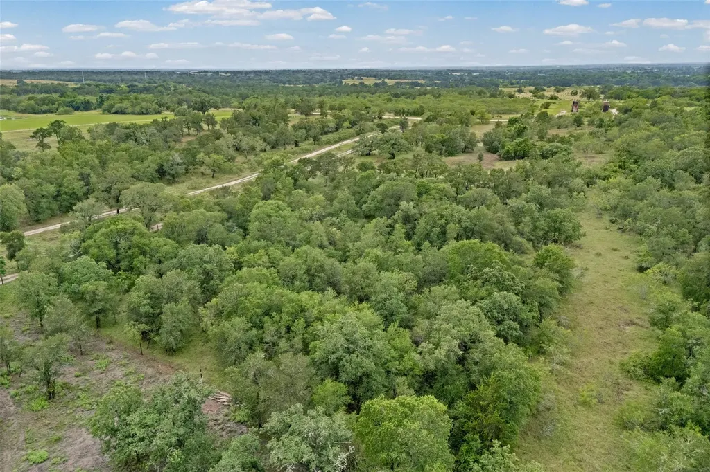 000 Oil Field Road Lockhart TX 78644
