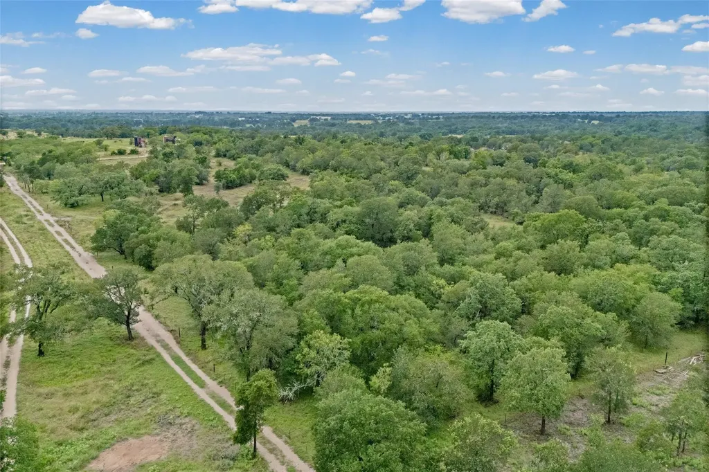 000 Oil Field Road Lockhart TX 78644
