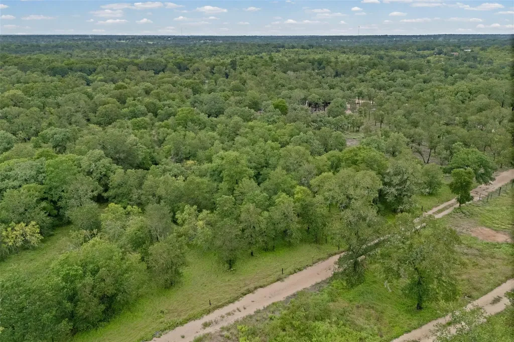 000 Oil Field Road Lockhart TX 78644