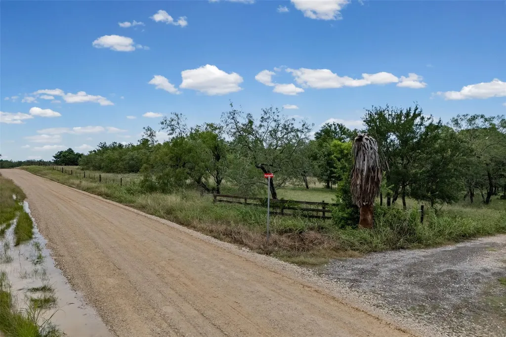 000 Oil Field Road Lockhart TX 78644