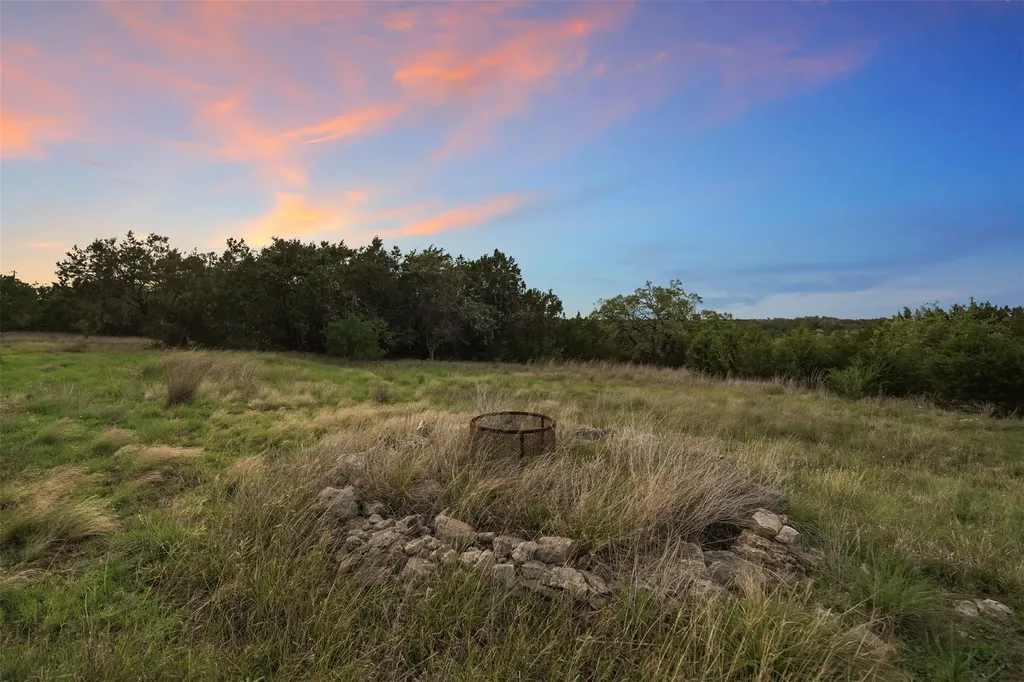 102 Rocky Creek Road Dripping Springs TX 78620