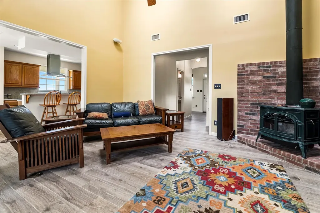 928 Upper Elgin River Road Elgin TX 78621