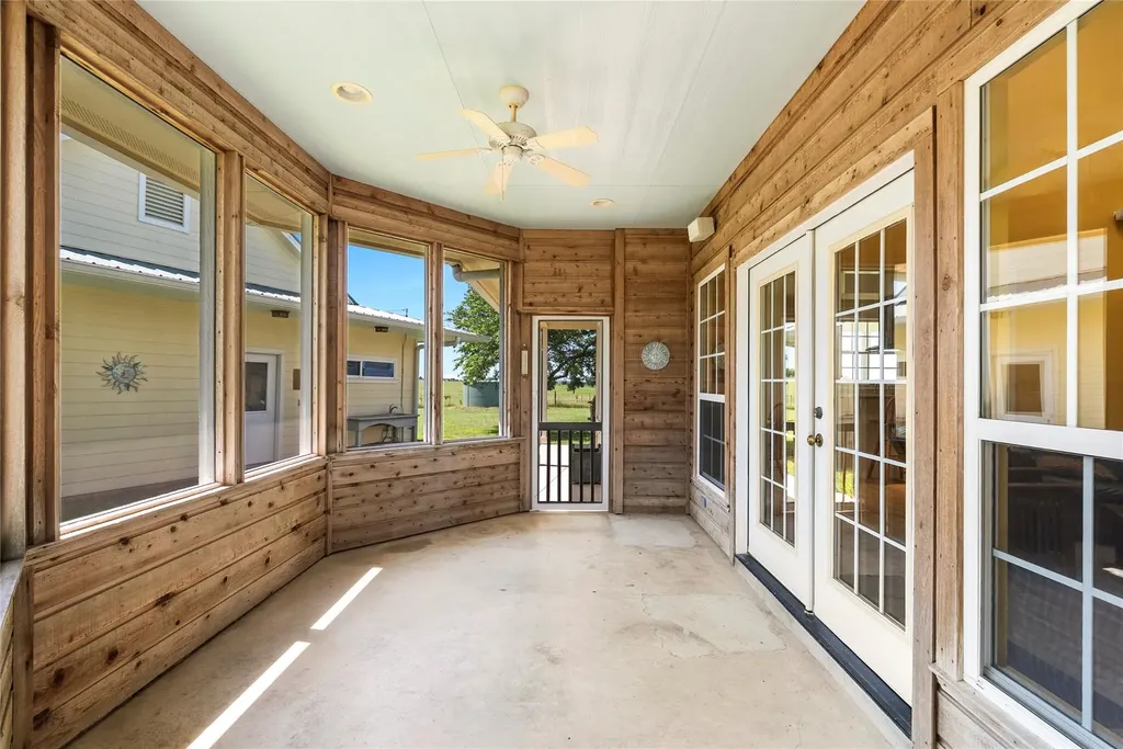 928 Upper Elgin River Road Elgin TX 78621