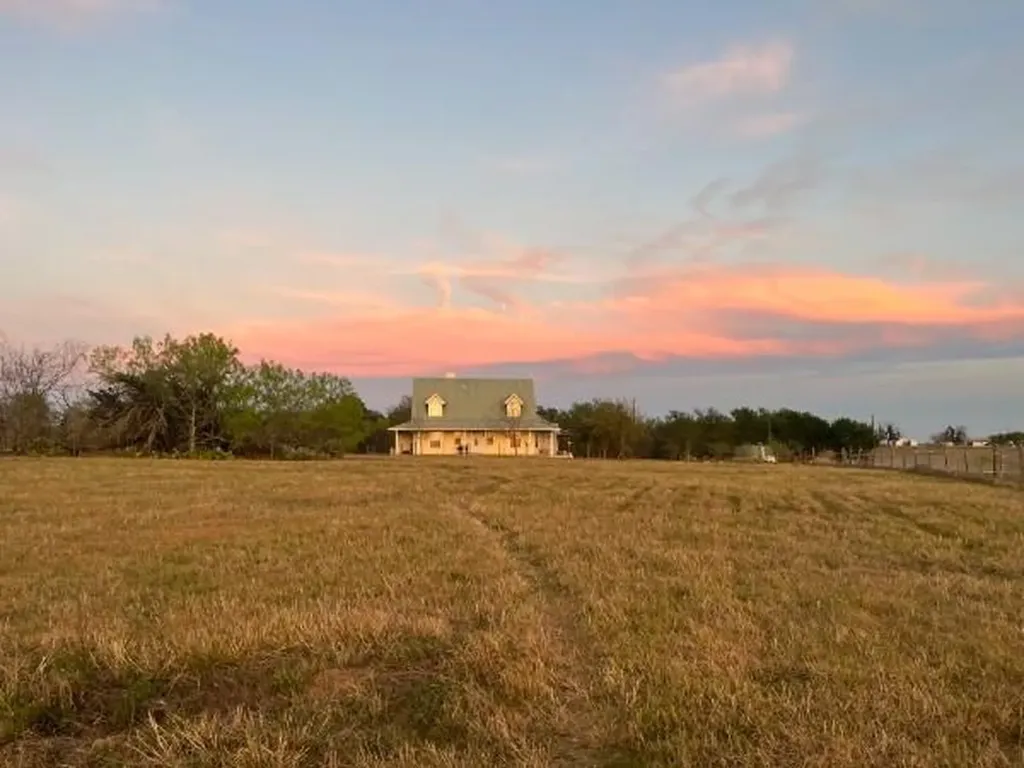 928 Upper Elgin River Road Elgin TX 78621