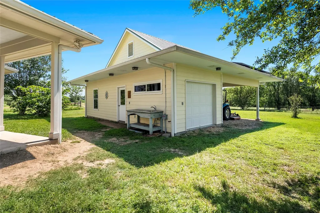 928 Upper Elgin River Road Elgin TX 78621
