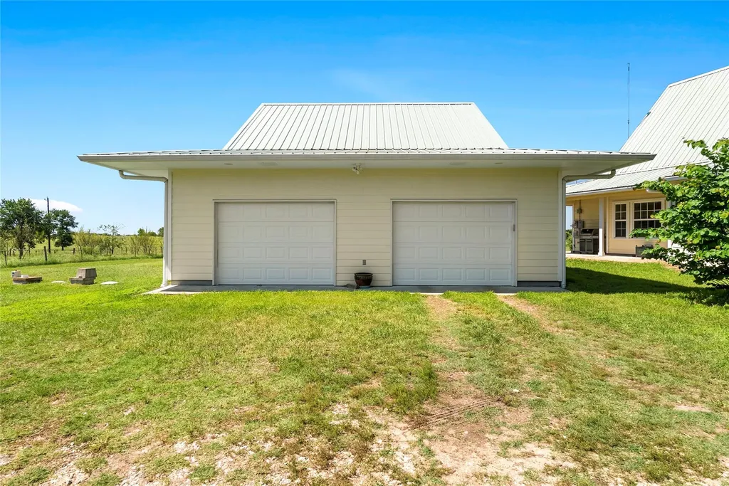 928 Upper Elgin River Road Elgin TX 78621