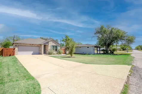 303 W Browning Street Manor TX 78653