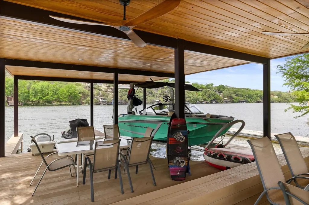 Austin TX, 3104 Rivercrest Drive