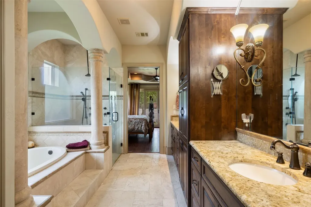 3104 Rivercrest Drive Austin TX 78746