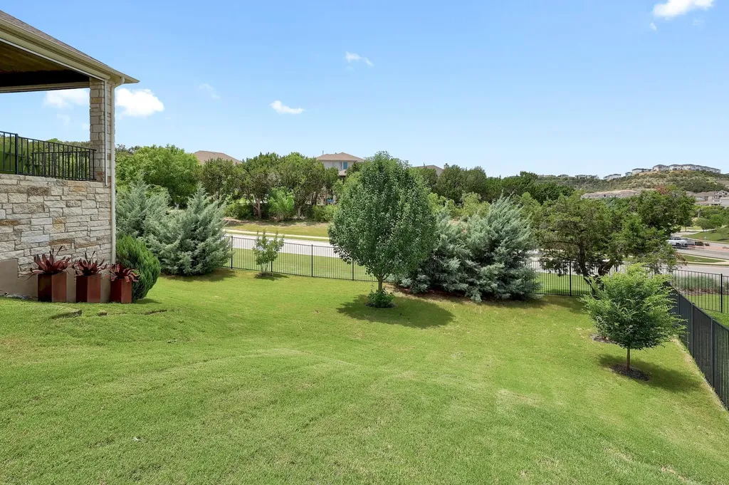512 Summer Wilson Cove Austin TX 78738