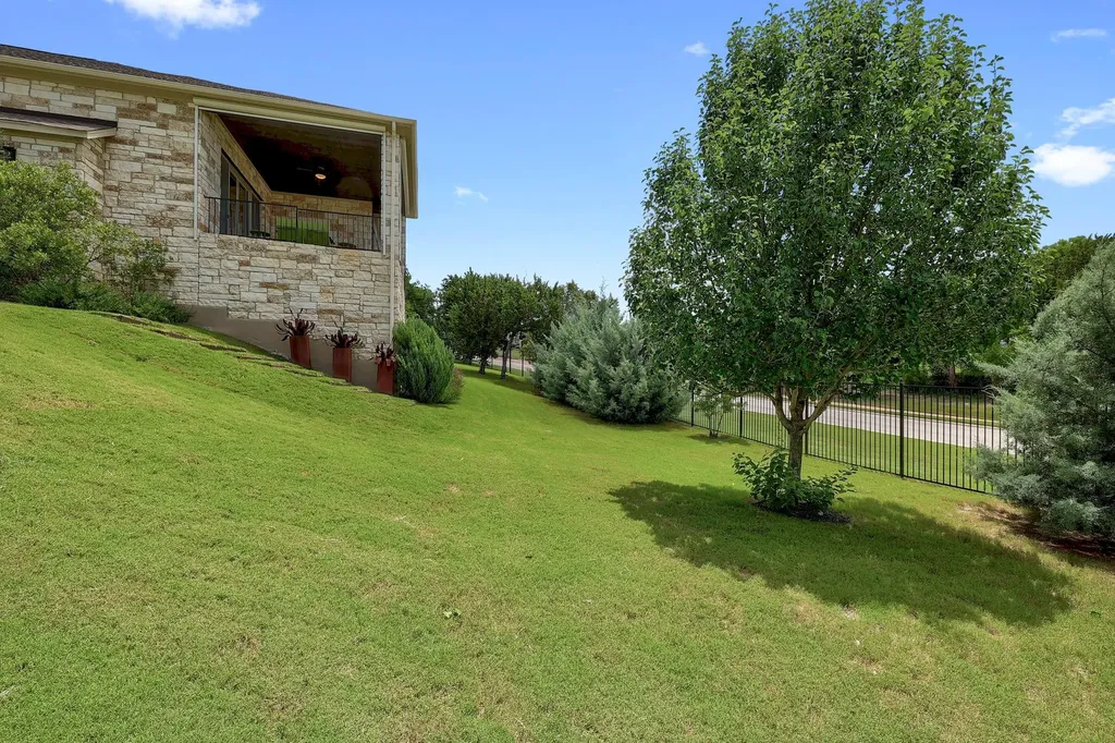 512 Summer Wilson Cove Austin TX 78738