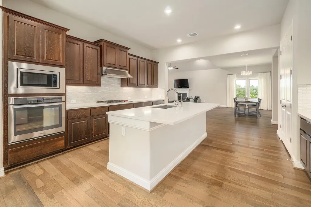 512 Summer Wilson Cove Austin TX 78738