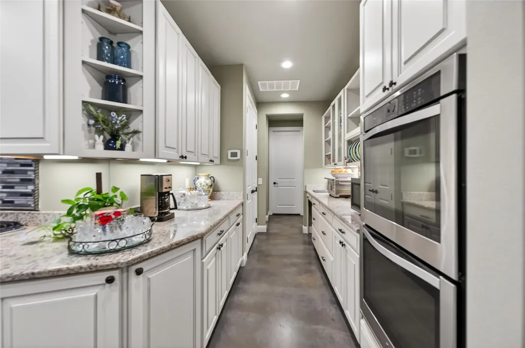 1508 Successor Road Spicewood TX 78669