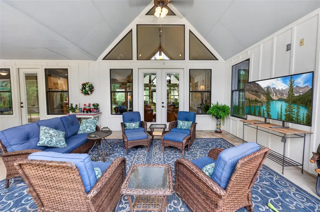 1508 Successor Road Spicewood TX 78669