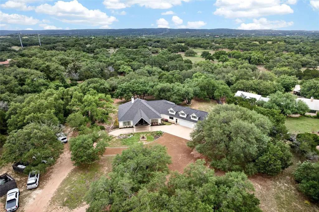 1508 Successor Road Spicewood TX 78669