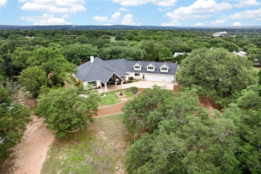1508 Successor Road Spicewood TX 78669