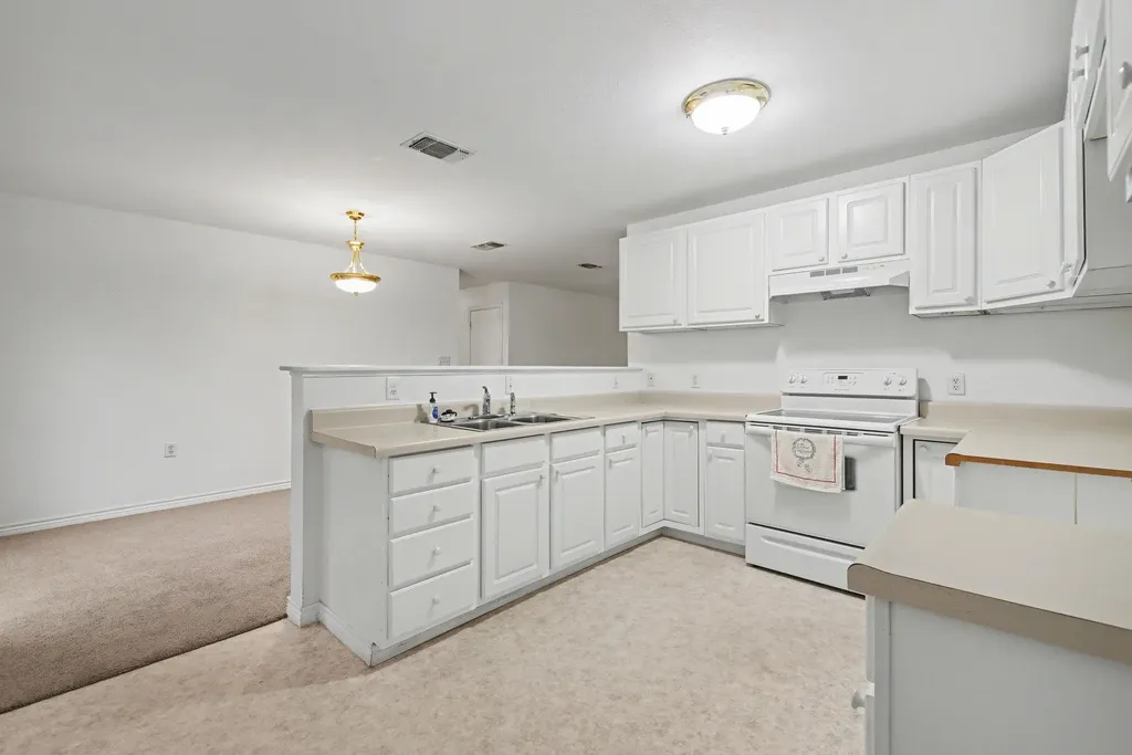 1720 Greenwood Lane Kingsland TX 78639