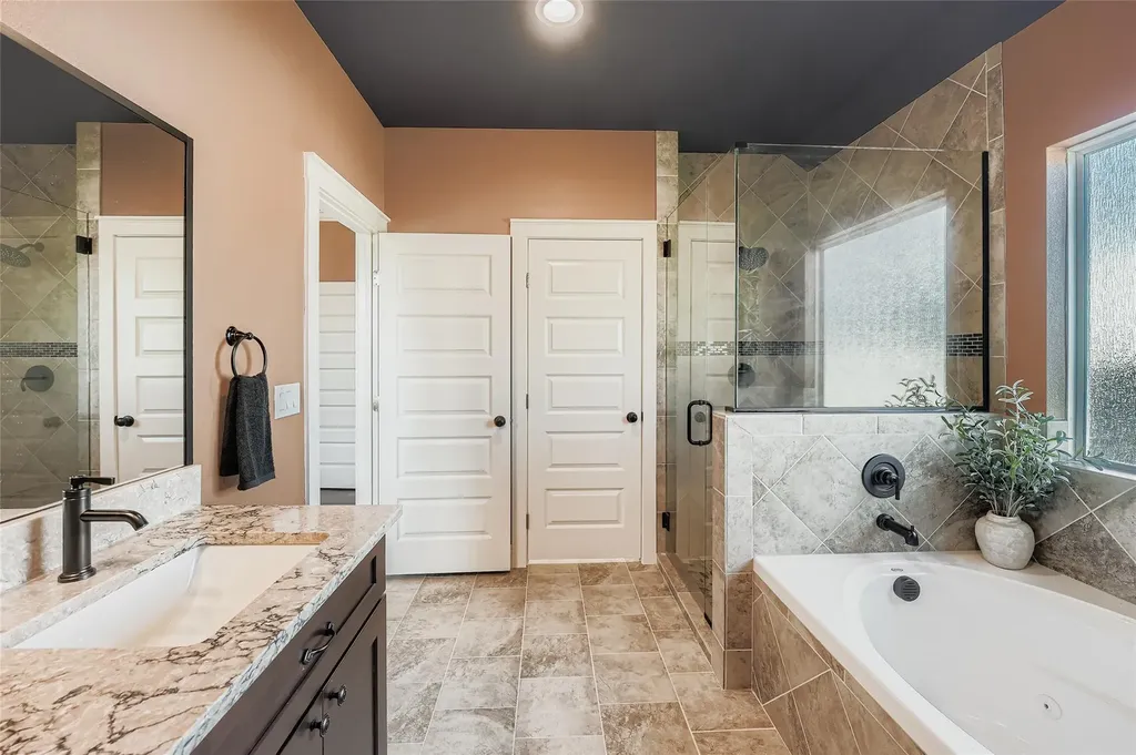 222 Arosa Drive Elgin TX 78621