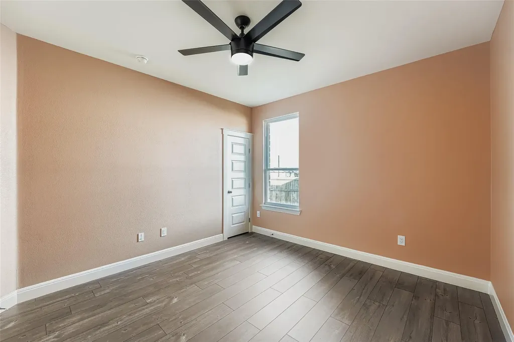 222 Arosa Drive Elgin TX 78621