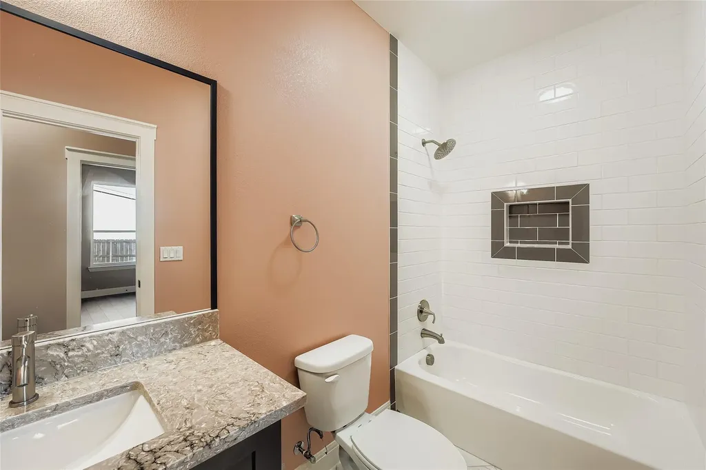 222 Arosa Drive Elgin TX 78621