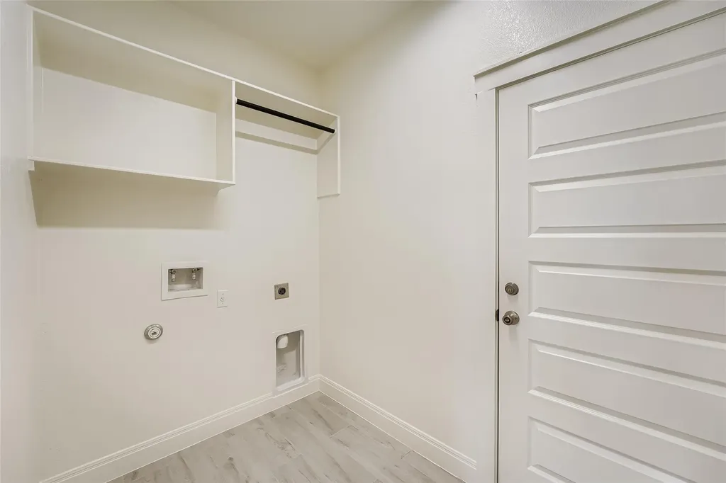 222 Arosa Drive Elgin TX 78621