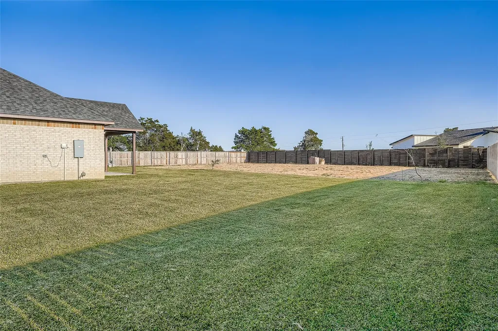 222 Arosa Drive Elgin TX 78621