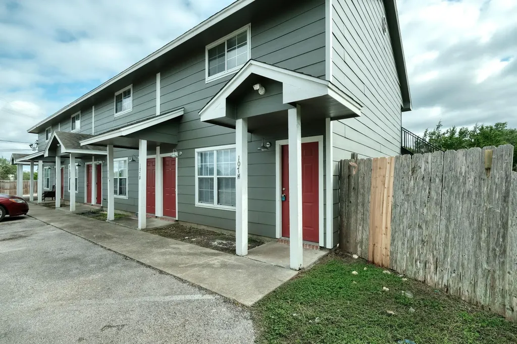 107 Castleberry Court Bertram TX 78605
