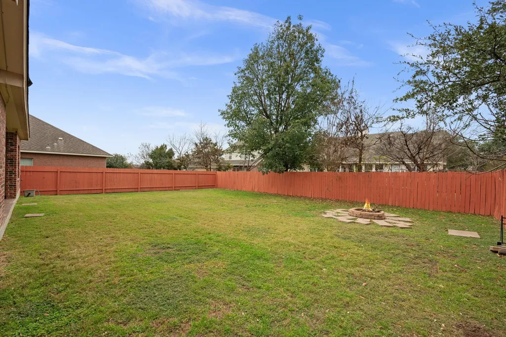 2415 Elkhorn Ranch Road Leander TX 78641
