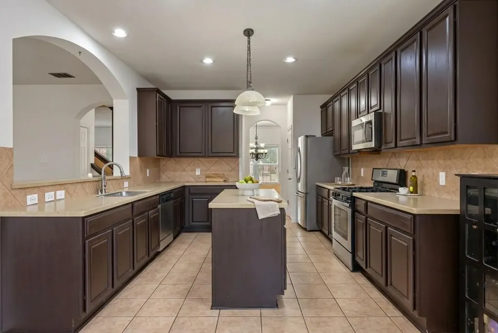 2415 Elkhorn Ranch Road Leander TX 78641