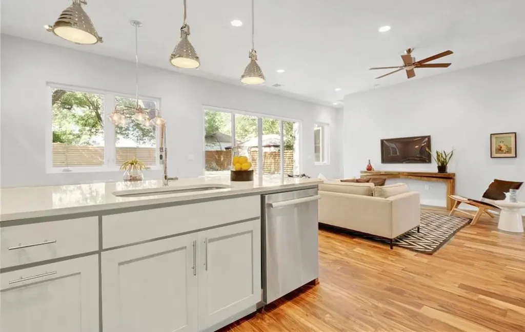1208 Kinney Avenue Austin TX 78704