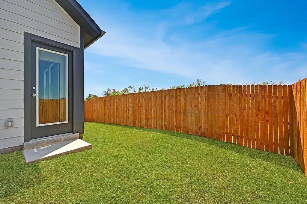 270 Bendecido Loop Elgin TX 78621
