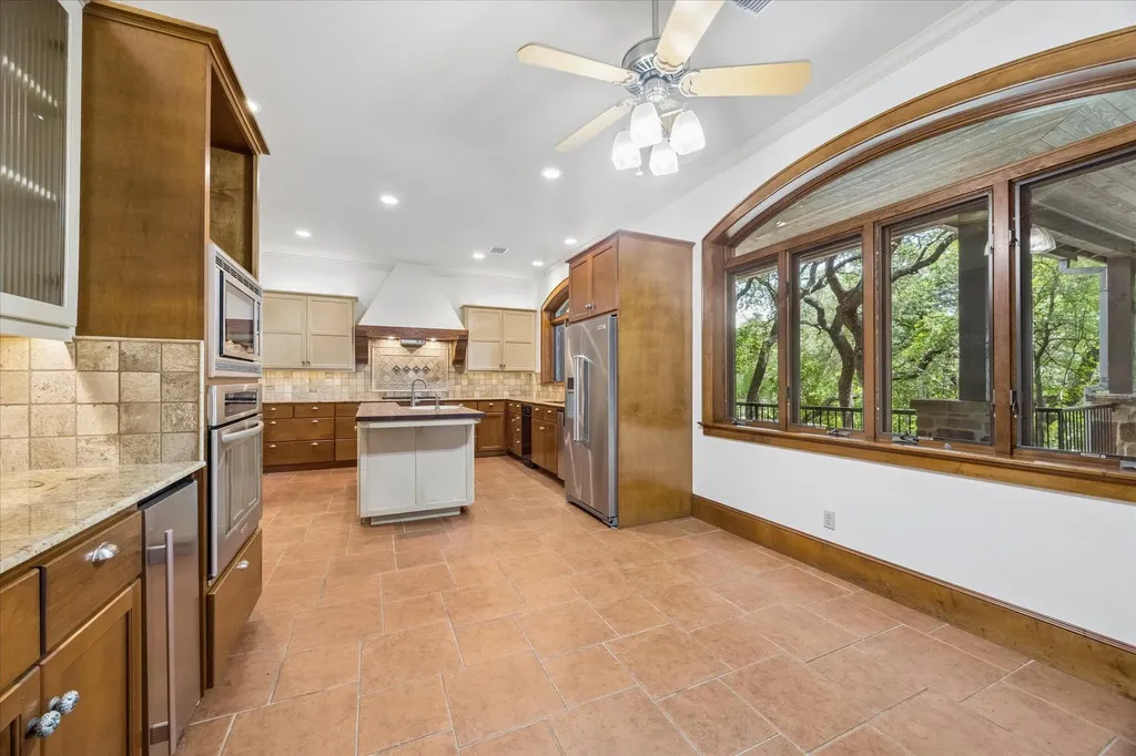 2501 Stratford Drive Austin TX 78746