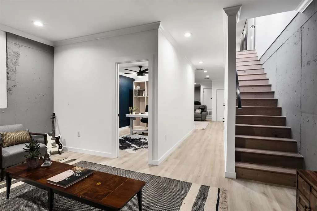 2214 Garden Street Austin TX 78702