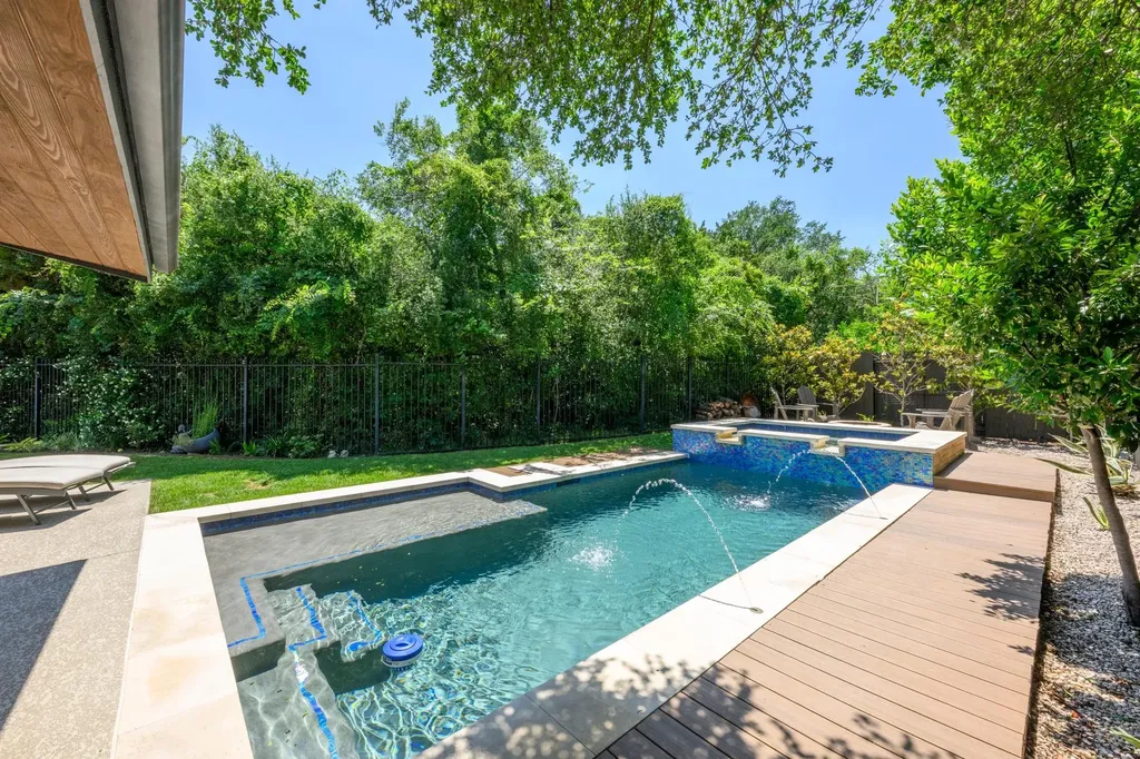 10520 Hansa Drive Austin TX 78739