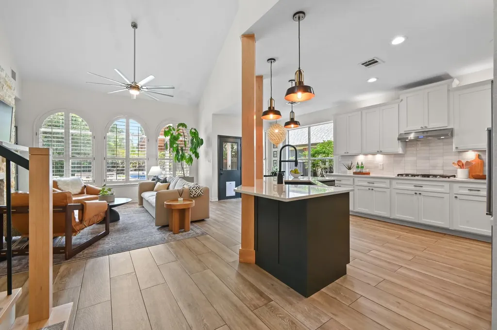 10520 Hansa Drive Austin TX 78739
