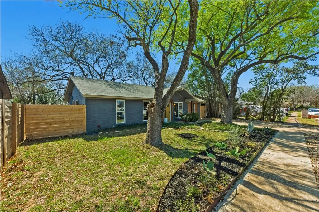 1005 Arthur Stiles Road Austin TX 78721